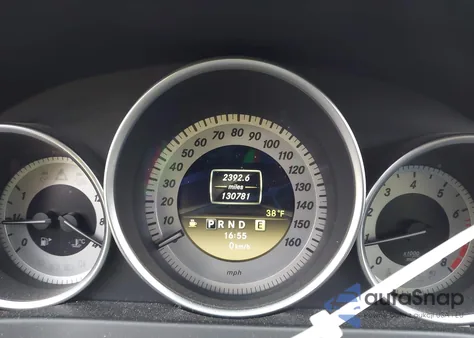 2012 Mercedes-Benz C 250 Sport z USA, uszkodzony, nr VIN WDDGF4HBXCA636231